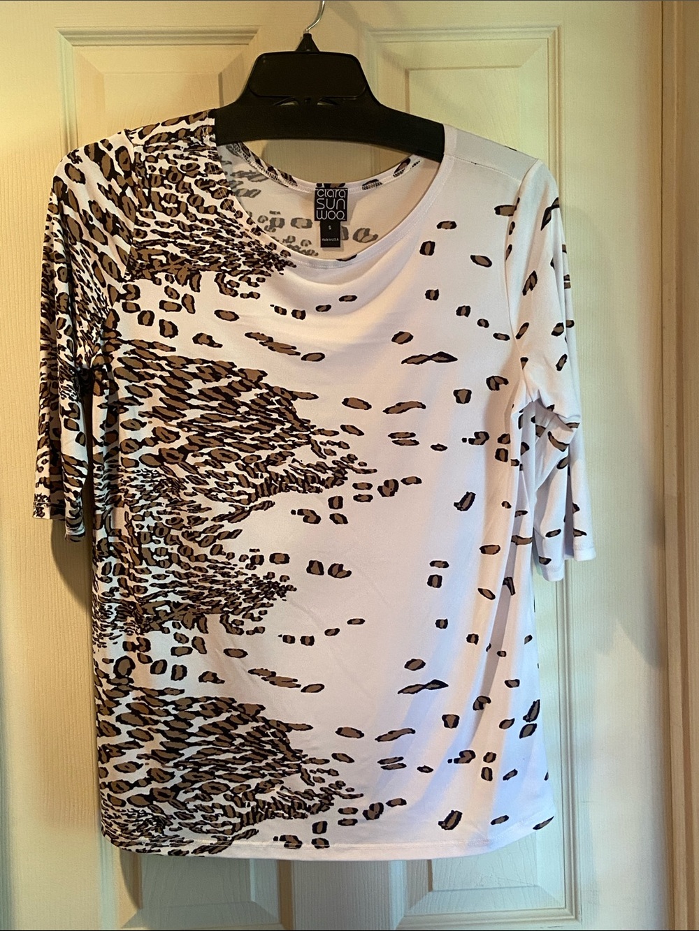 CLARA SUNWOO White & Brown Leopard Print Long Sleeve Top